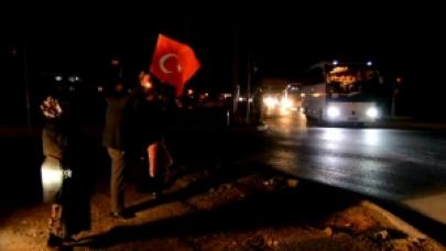 Askeri birlikleri taşıyan konvoy, İslahiye'ye ulaştı