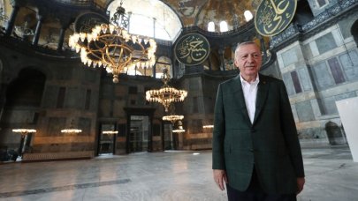Cumhurbaşkanı Erdoğan geliyor! Ayasoyfa Camii'nde kaç kişi namaz kılabilir?