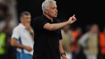 UEFA'dan Jose Mourinho'ya ceza