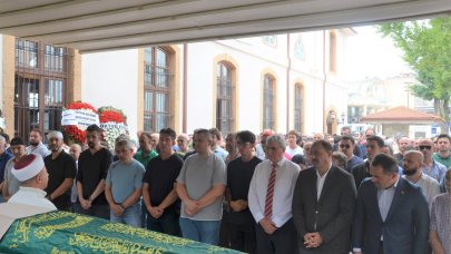 Mete Gazoz'un dedesi toprağa verildi