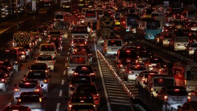 6 Temmuz 2023 Perşembe İstanbul'da trafik yoğunluğu yüzde 47