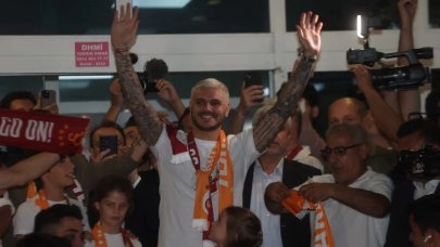 Mauro Icardi İstanbul'da coşkuyla karşılandı