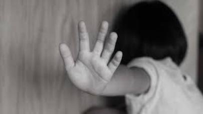 Köy okulunda iğrenç olay: Öğrencilerini istismar edip görüntüleri kaydetti