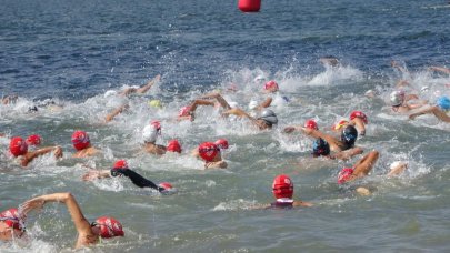 Zeytinburnu Masterler Yüzme Takımı 2 bin 650 metreye kulaç attı