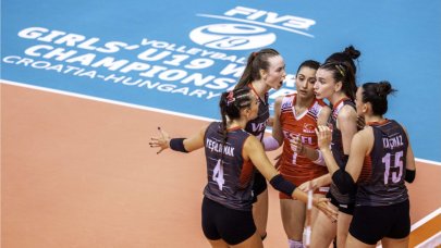 Türkiye namağlup finale yükseldi