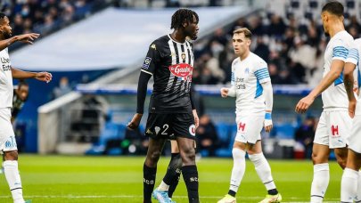 Batista Mendy kimdir? Kaç yaşında, nereli ve hangi takımlarda oynadı