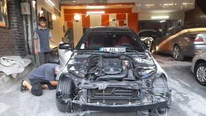 Hasarlı otomobilini servise vermişti: Gelen cezayla neye uğradığını şaşırdı