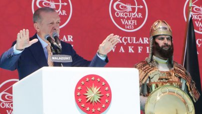 Cumhurbaşkanı Erdoğan: Türkiye Yüzyılı'nı gençlerimizle inşa edeceğiz