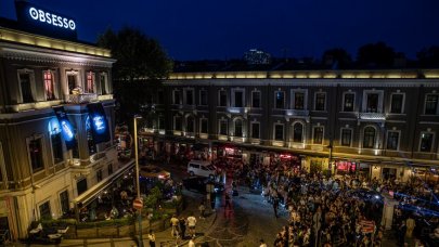 Beşiktaş'ta Harun Tekin'den mini konser