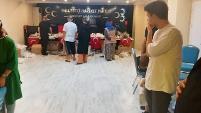 MHP Esenyurt, ihtiyaç sahiplerini unutmadı, çocuklara hediyeler verdi