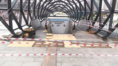 Kayaşehir Metro istasyonunda temizlik çalışmaları başladı