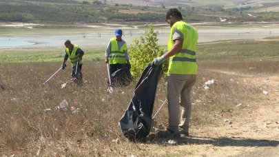 1 haftada  100 ton çöp