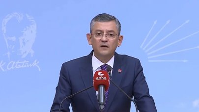 Özgür Özel CHP Grup Başkanlığı görevini 'fiilen' bıraktı