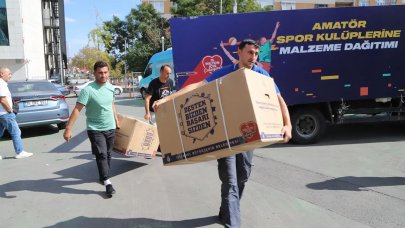 Kartal Belediyesi ve İBB’den amatör kulüplere spor malzemesi desteği