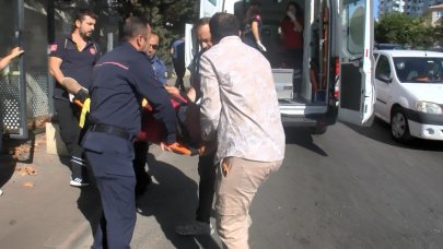 Otomobil çarpan yayaya ilk müdahaleyi itfaiye yaptı