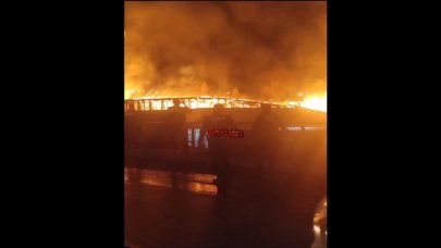 Otoparkta yaşanan yangın araç sahiplerini korkuttu