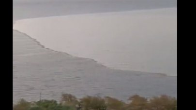 Yağış sonrası göle çamur aktı!