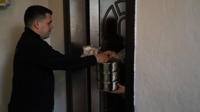 Kartal Belediyesi ihtiyaç sahiplerinin sofralarına uzanıyor