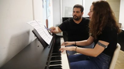 Arnavutköy'de sanat var