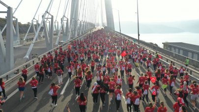 Cumhuriyet kadınları "100. yıl" için koştu
