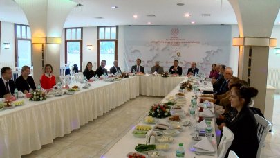 Milli Eğitim Müdürü Yentür eğitim fakültesi dekanlarıyla buluştu: İç içe olacağız