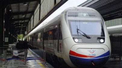 Abdulkadir Uraloğlu tarih vererek duyurdu: Öğretmenlere tren biletlerinde indirim