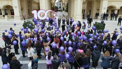 Büyükçekmece'de kadınlar 'Şiddetle Mücadele Yürüyüşü'