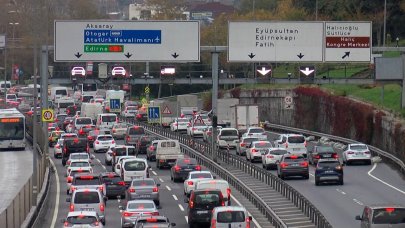 Uzmanlar trafik yoğunluğundaki yükselişi değerlendirdi: 'O  yüzde 30 oranında arttırdı'