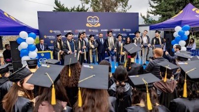 Gönül Bağı Projeleri kapsamında depremzede öğrenciler sertifikalarını aldı