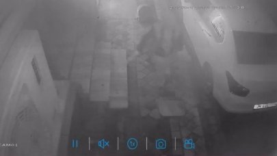 Dehşete düşüren anlar: Elinde döner bıçağıyla girdiği binada hırsızlık yaptı