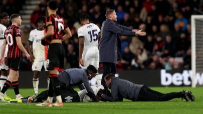 Futbolcu maç esnasında kalp krizi geçirdi