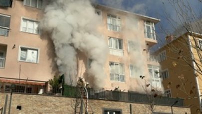 4 katlı binada korkutan yangın!