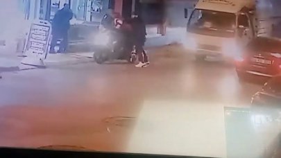 Motokuryeyi 2 kişi darp etti!