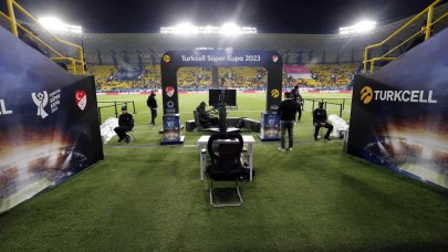 Galatasaray ve Fenerbahçe Türkiye'ye geri dönüyor!