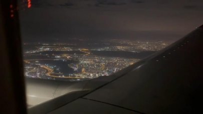 İstanbul'da havai fişek gösterileri uçaktan böyle görüntülendi