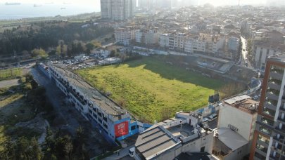 16 bin kişilik stadyum kaderine terk edildi