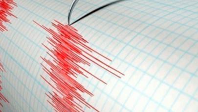 Ekvador'da 7.7 şiddetinde deprem
