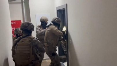 Bakan Yerlikaya duyurdu: İki organize suç örgütü çökertildi