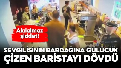 Sevgilisinin kahve bardağına gülücük çizen baristayı dövdü
