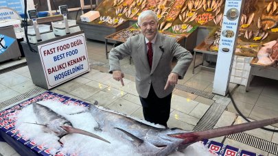 Eti müşterilere, iskeleti müzeye