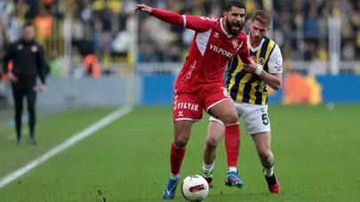 Fenerbahçe, Kadıköy'de yaralı!