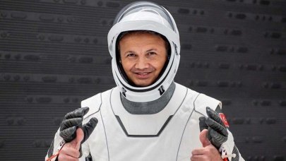 Alper Gezeravcı, uzaydan sosyal medyadan gelen soruları yanıtladı