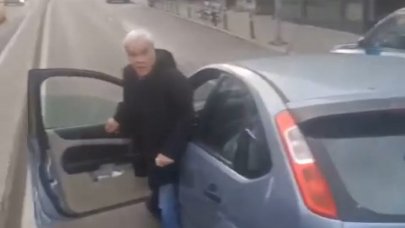 Yol verme kavgasında minibüsün önünü kesti!