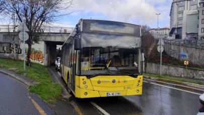 Otobüs alt geçit duvarına çarptı: 7 yaralı