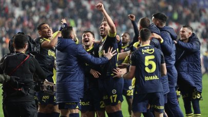 Fenerbahçe 24. haftayı averajla lider tamamladı