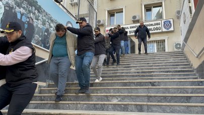 Kendilerini polis olarak tanıtıp 1.5 milyon liralık vurgun yaptılar: 10 kişi tutuklandı