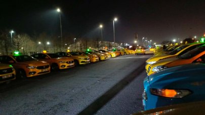 Taksiciler İzmir'de öldürülen Oğuz Erge için toplandı: 'İyiliği de öldürdü'