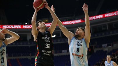 Bahçeşehir Koleji 6'da 6 yaptı!