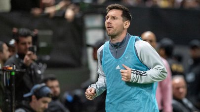 Seyircinin "Messi" isyanı! Bilet paralarını geri istiyorlar...