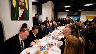 İmamoğlu, Hızır lokmasına ortak oldu